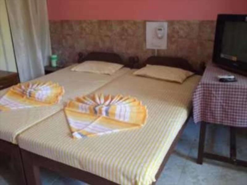 Ancora Beach Resort Baga Eksteriør billede